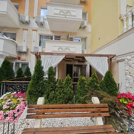 Privat bolig луксозно студио сладък дом в